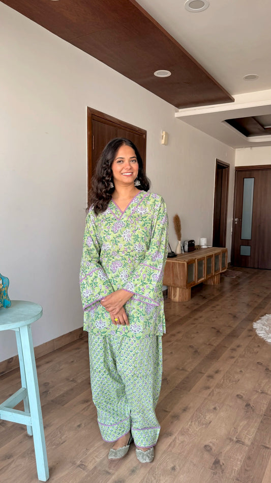 Kiwi Farshi Set